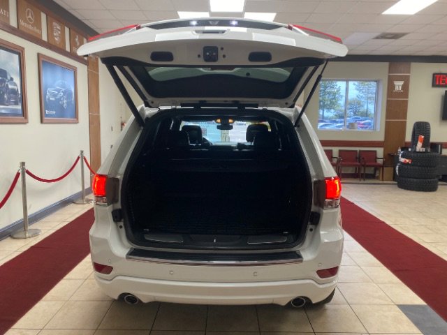 Used 2017 Jeep Grand Cherokee Overland RWD image 13