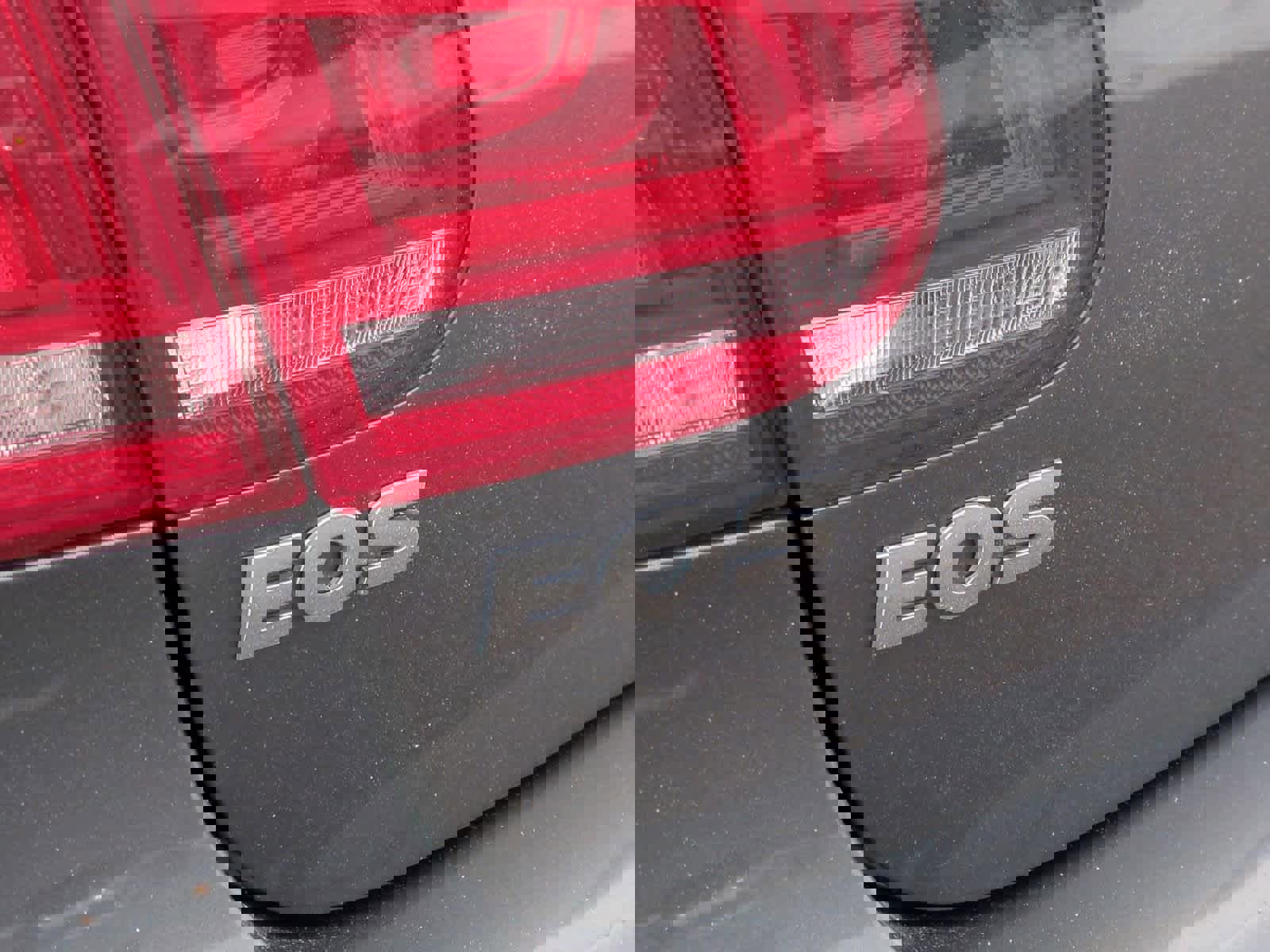 Used 2013 Volkswagen Eos Executive image 13