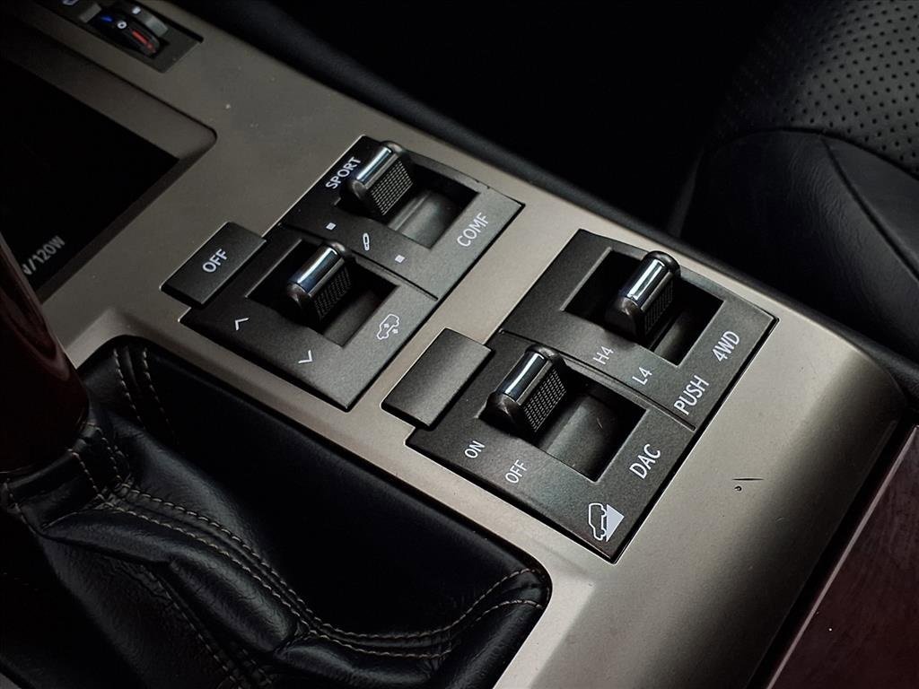 Used 2011 Lexus GX 460 Premium image 25