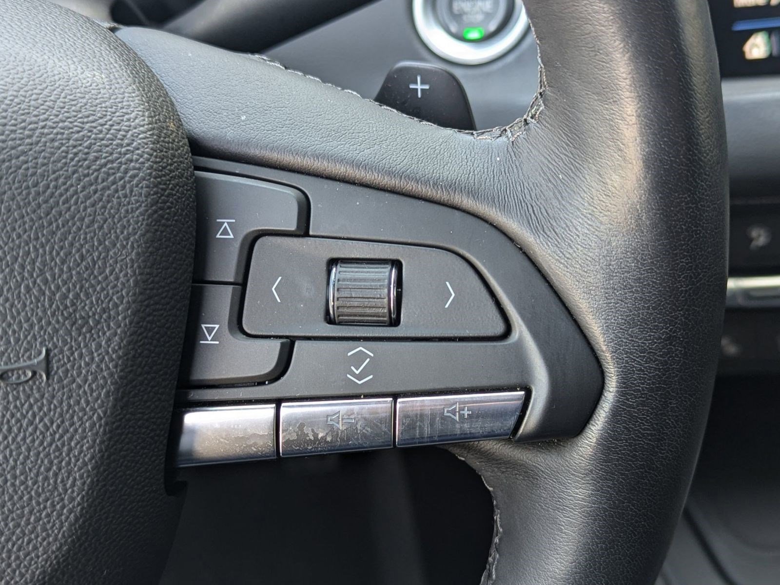 Used 2023 Cadillac XT4 Premium Luxury w/ Driver Assist Package image 26