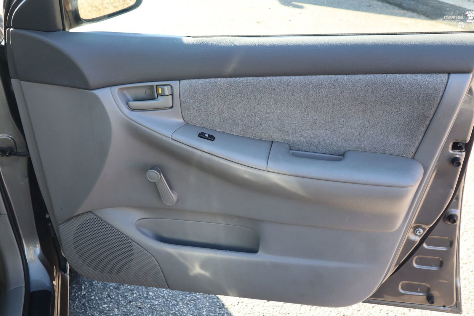 Used 2003 Toyota Corolla CE image 14