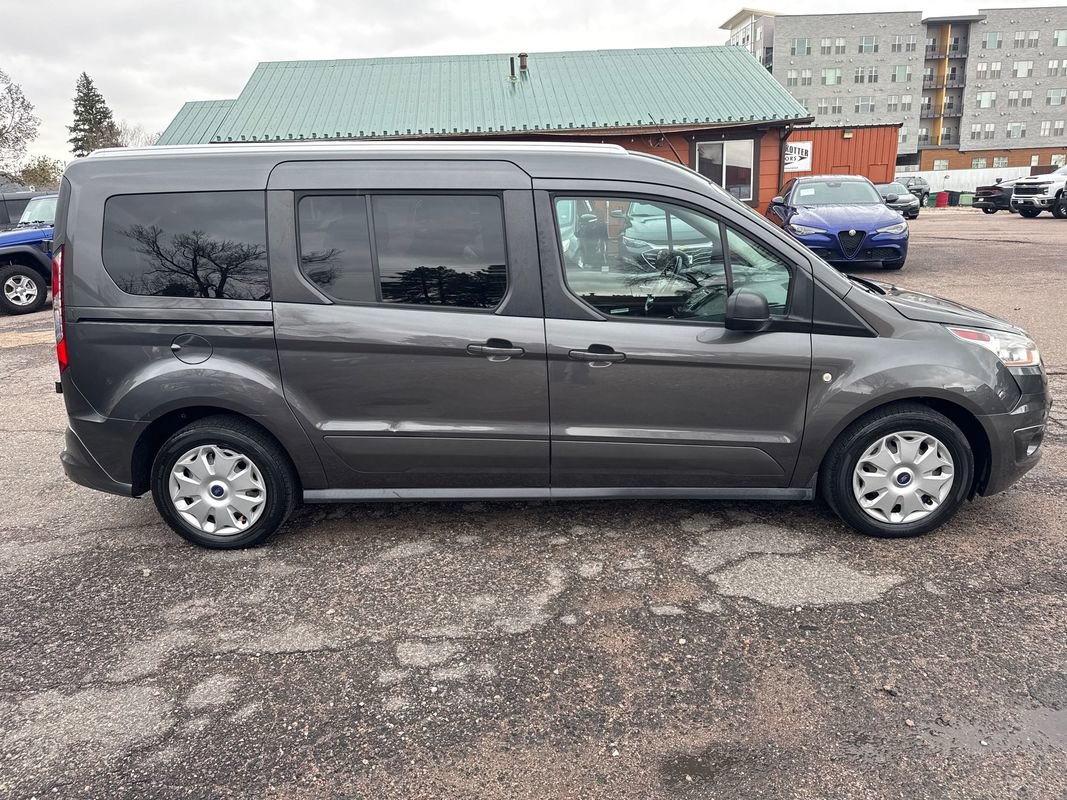 Used 2017 Ford Transit Connect XLT FWD image 8
