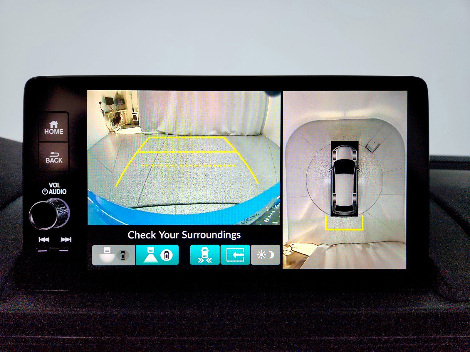 Used 2023 Honda Pilot TrailSport image 14