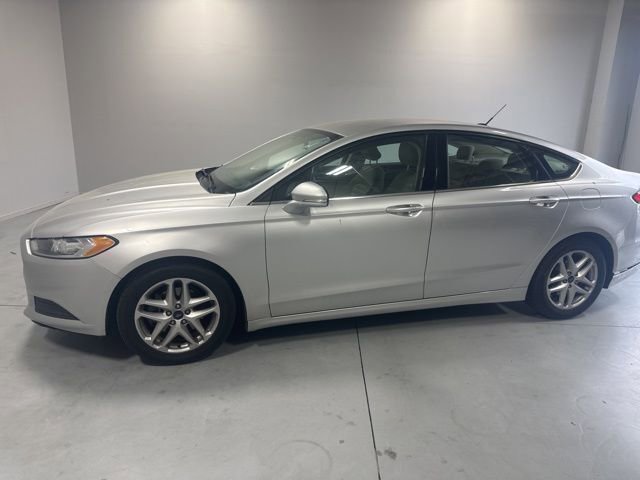 Used 2015 Ford Fusion SE image 20