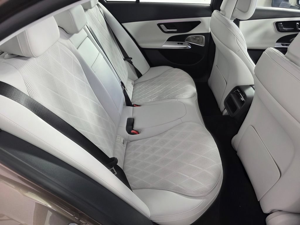 Certified 2025 Mercedes-Benz E 450 4MATIC Sedan image 25