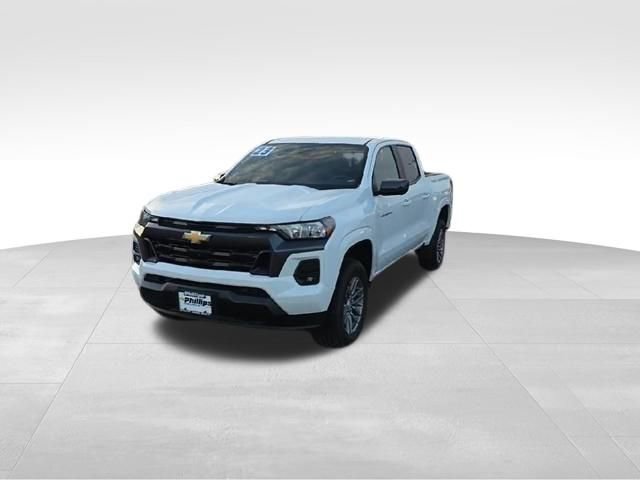 Used 2023 Chevrolet Colorado LT w/ LT Convenience Package II AWD/4WD image 4