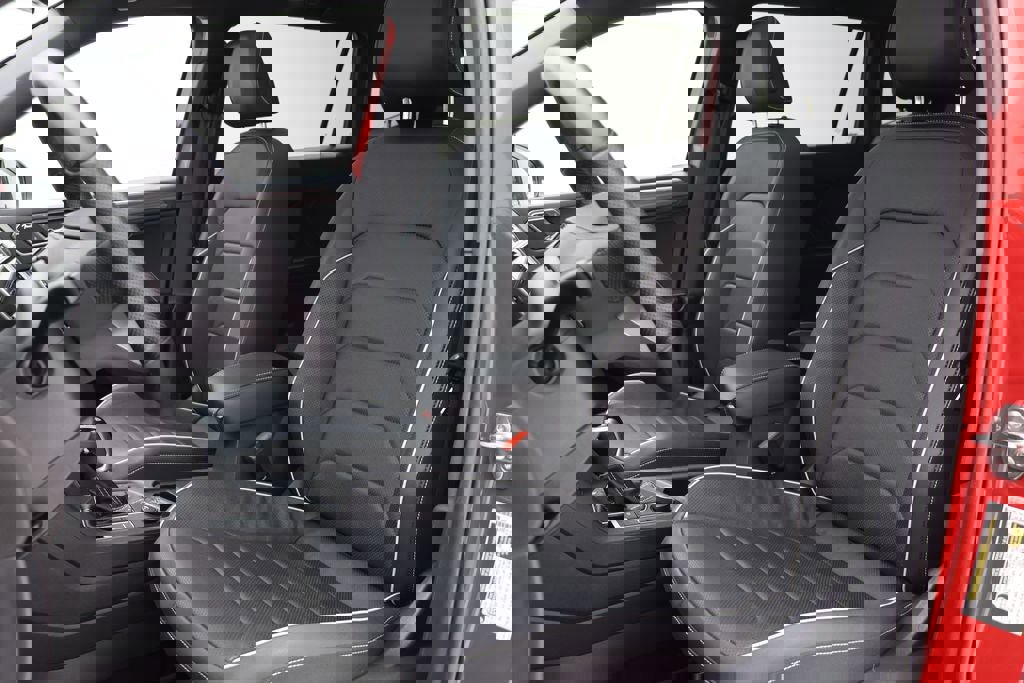 Used 2024 Volkswagen Tiguan SEL R-Line image 17