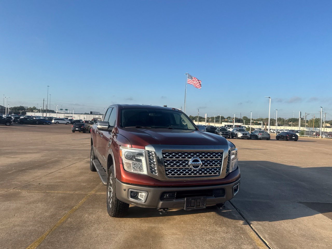 Used 2019 Nissan Titan Platinum Reserve w/ Platinum Utility Package AWD/4WD image 5