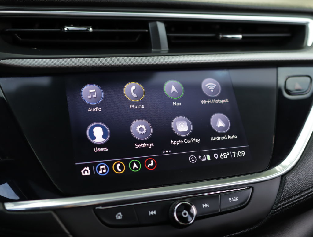 Used 2020 Buick Encore GX Essence w/ Experience Buick Package FWD image 13