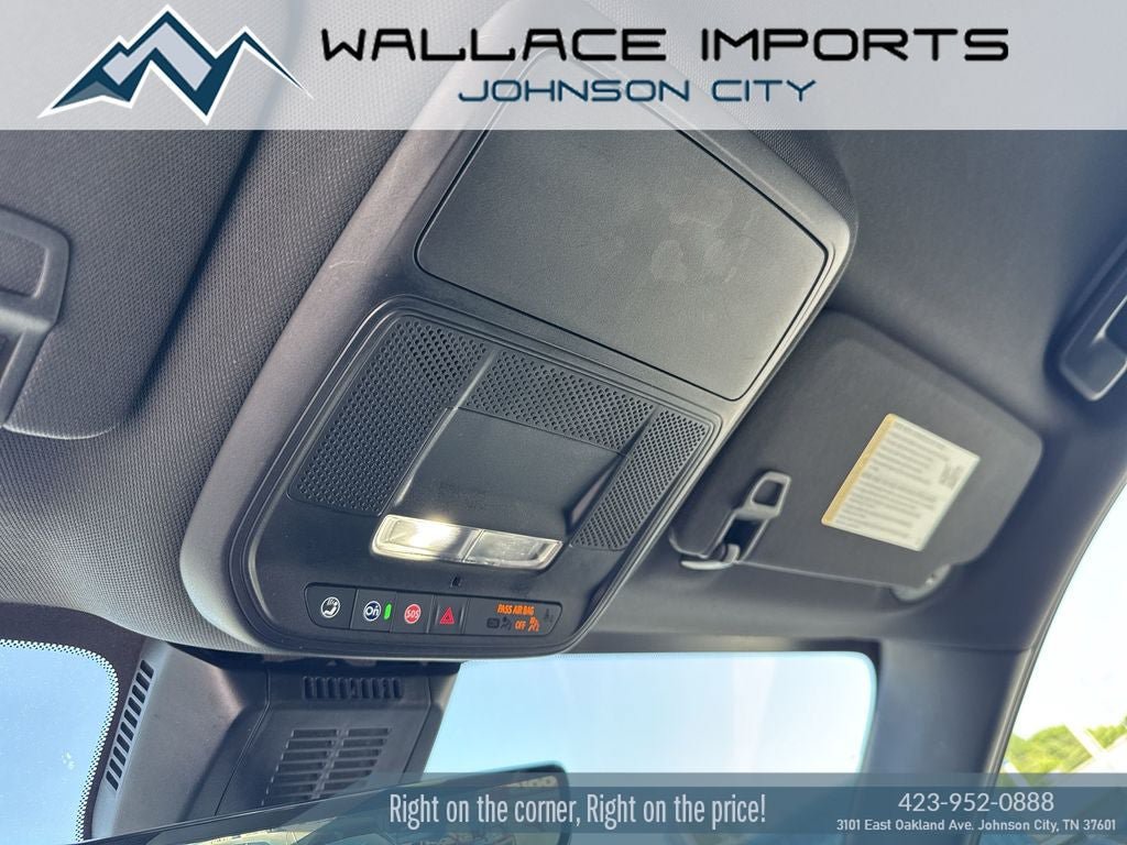 Used 2025 Chevrolet Equinox LT w/ Safety and Technology Package AWD/4WD image 14