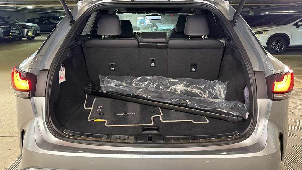 Used 2024 Lexus RX 500h F Sport image 14