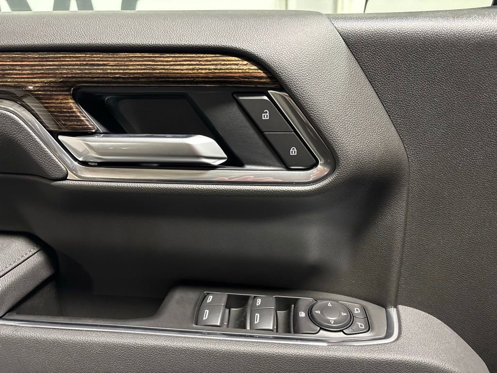 New 2026 GMC Sierra 1500 Elevation image 12
