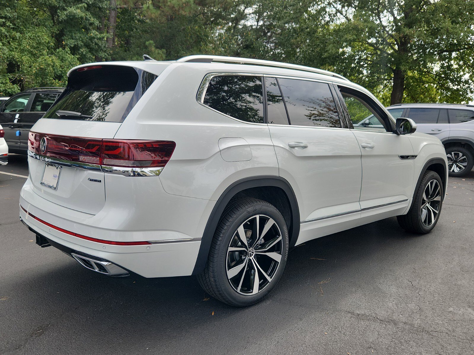 New 2026 Volkswagen Atlas SEL Premium R-Line image 5