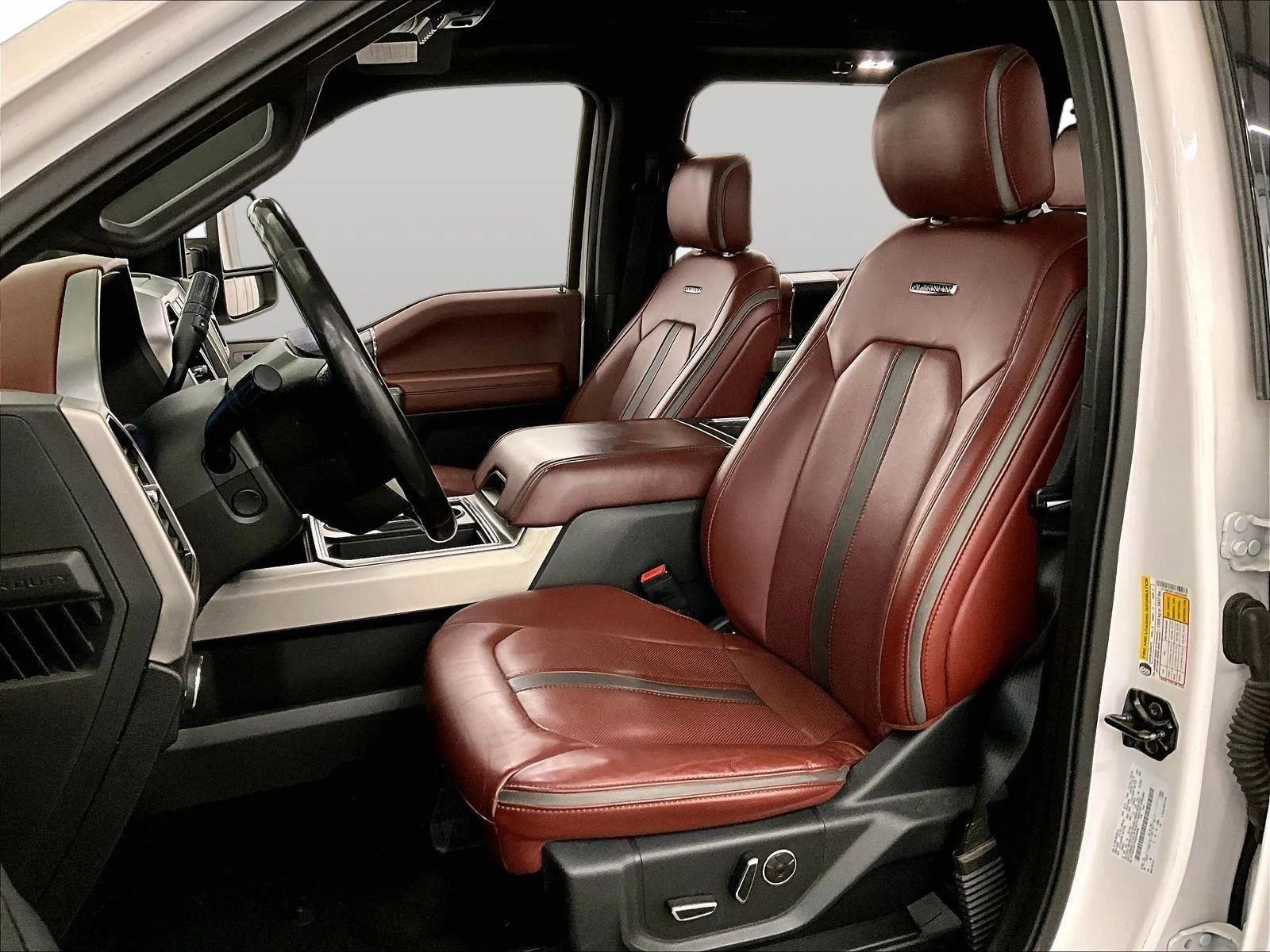 Used 2019 Ford F350 Platinum w/ Platinum Ultimate Package image 25