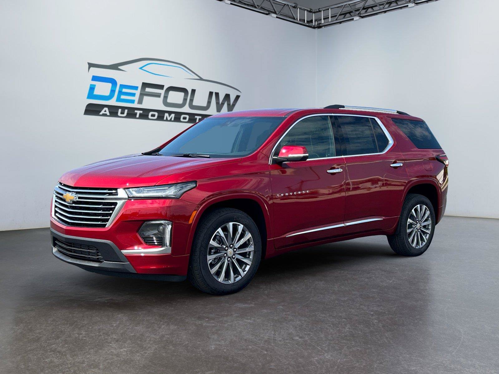 Used 2023 Chevrolet Traverse Premier FWD image 7