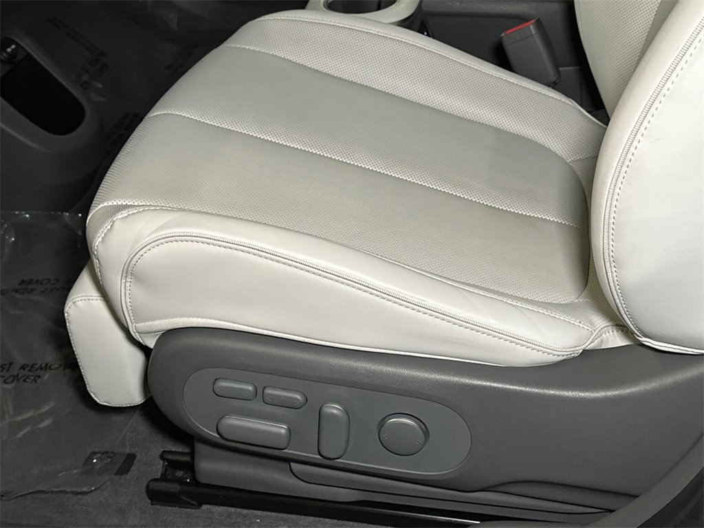 Used 2023 Hyundai Ioniq 5 Limited w/ Cargo Package image 22