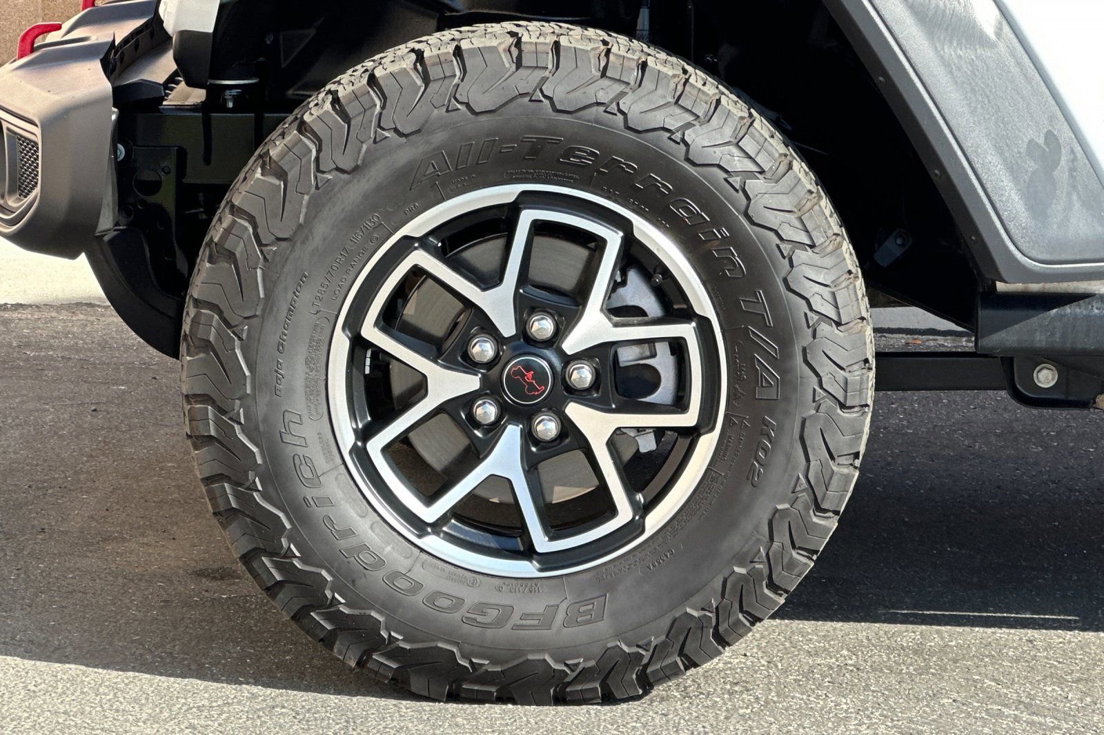 Used 2025 Jeep Wrangler Unlimited Rubicon image 26