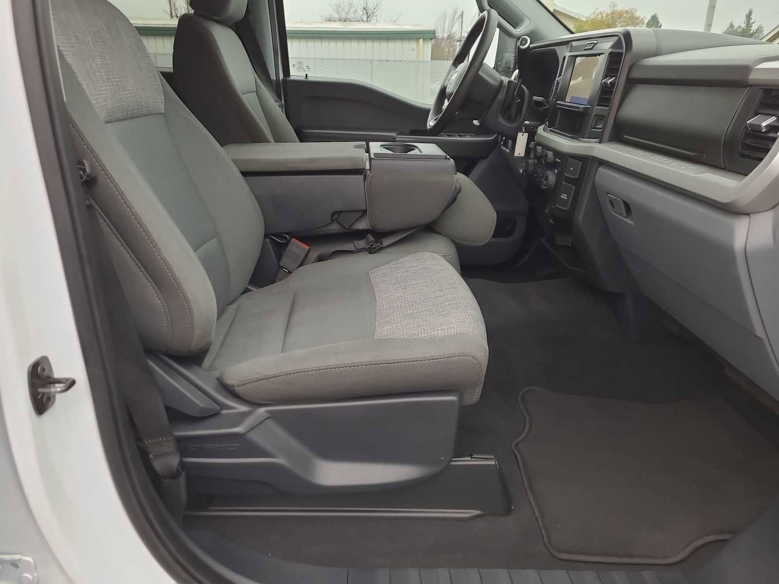 Used 2025 Ford F250 XLT w/ FX4 Off-Road Package image 22