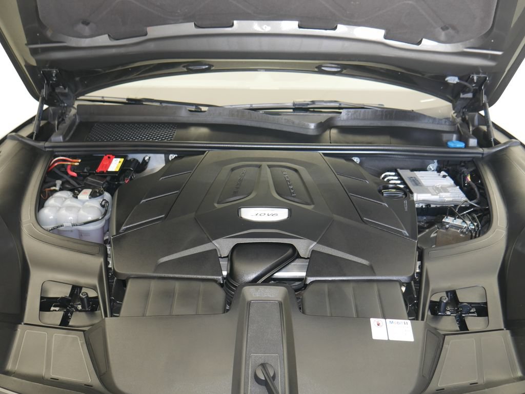 Certified 2021 Porsche Cayenne Coupe AWD/4WD image 12