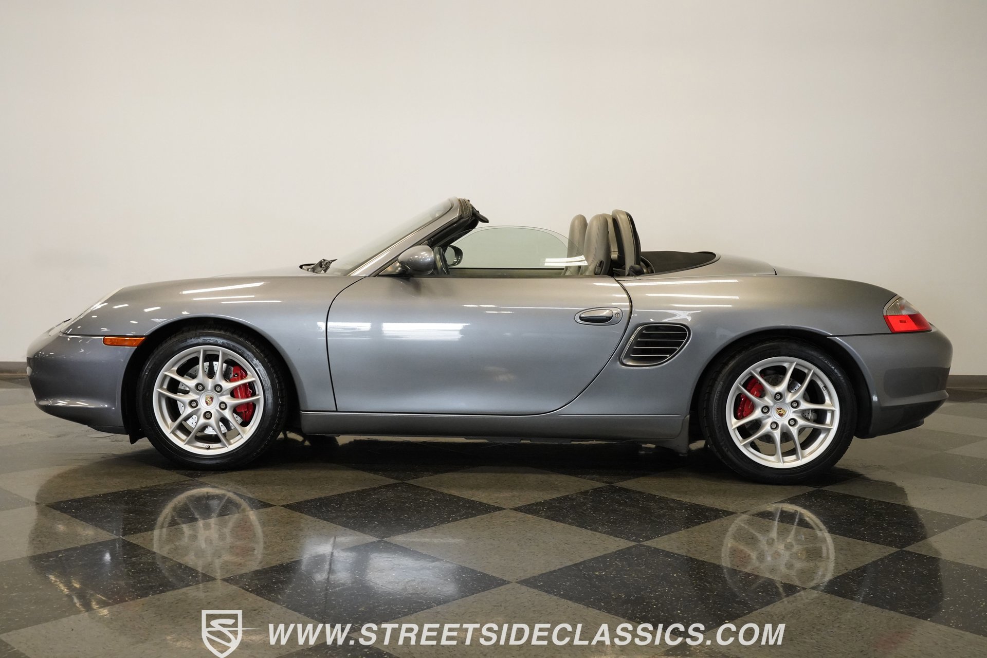 Used 2004 Porsche Boxster S image 2