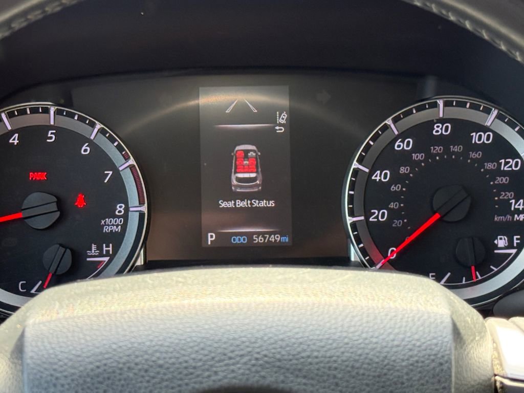 Used 2022 Toyota Highlander LE AWD/4WD image 36