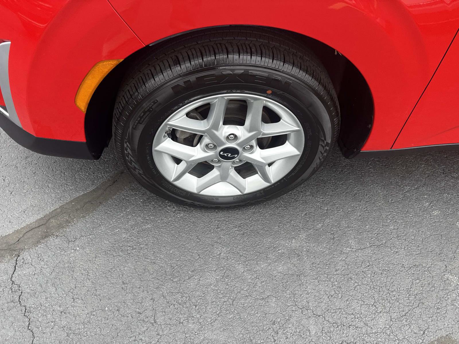 Used 2023 Kia Soul S FWD image 12