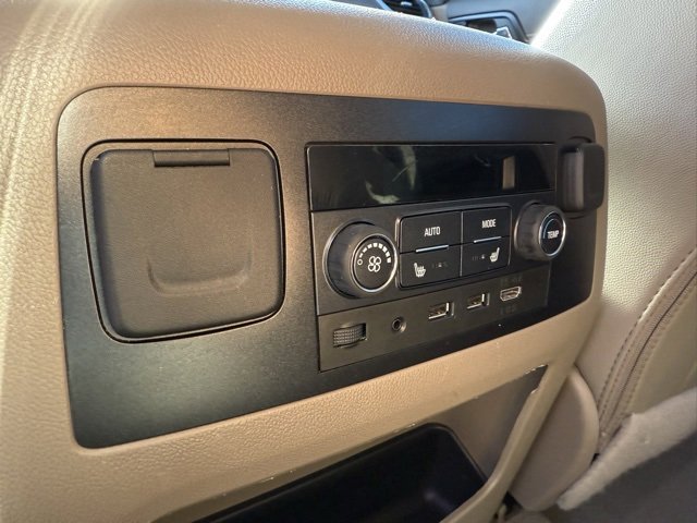 Used 2020 Chevrolet Suburban Premier image 18