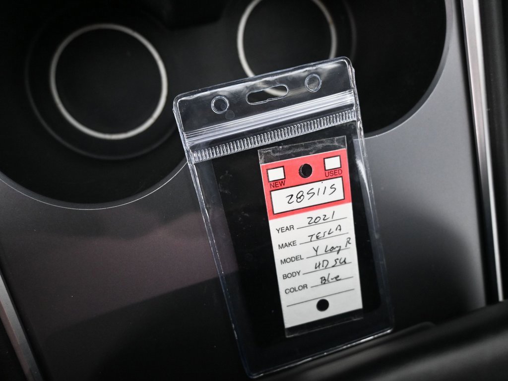 Used 2021 Tesla Model Y Long Range image 10