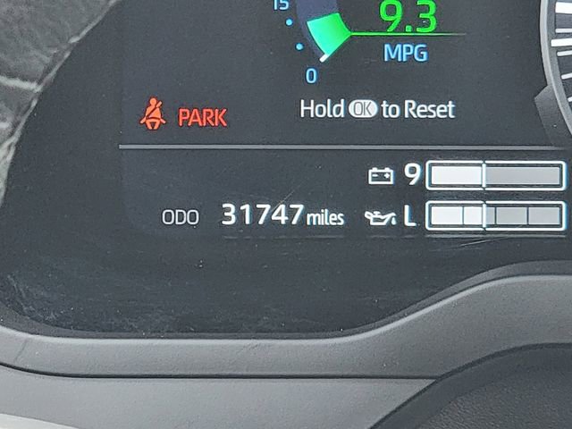 Used 2024 Toyota Tundra Limited AWD/4WD image 31