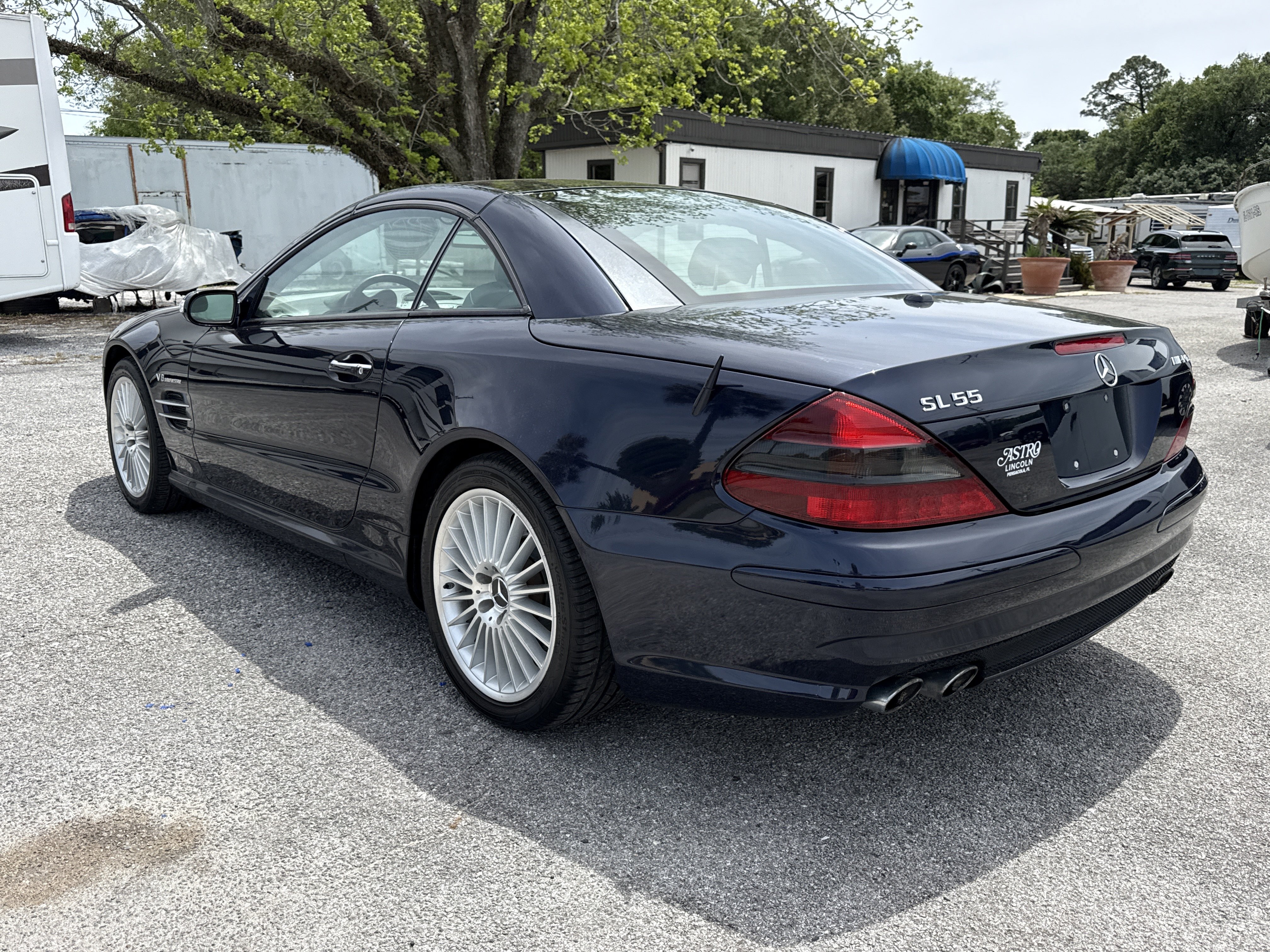 Used 2006 Mercedes-Benz SL 55 AMG image 3