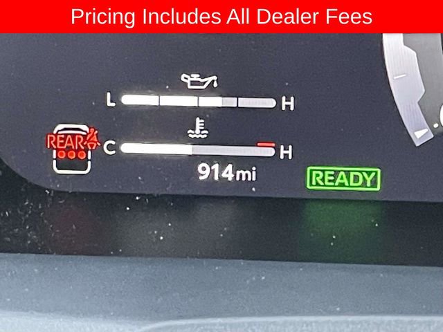 Used 2025 Toyota 4Runner Trailhunter AWD/4WD image 28