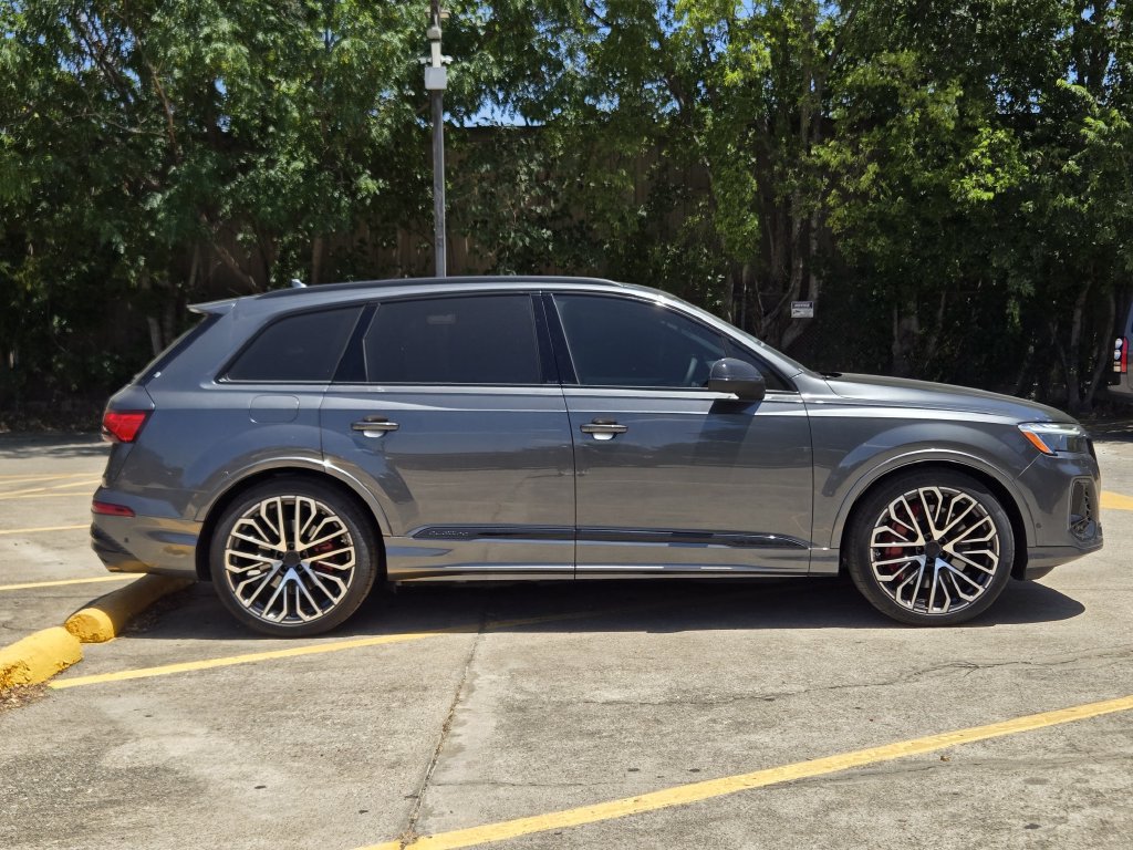 New 2026 Audi SQ7 Premium Plus AWD/4WD image 7
