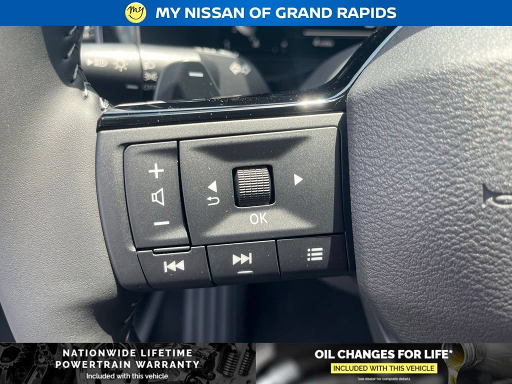 New 2026 Nissan Pathfinder Platinum AWD/4WD image 16