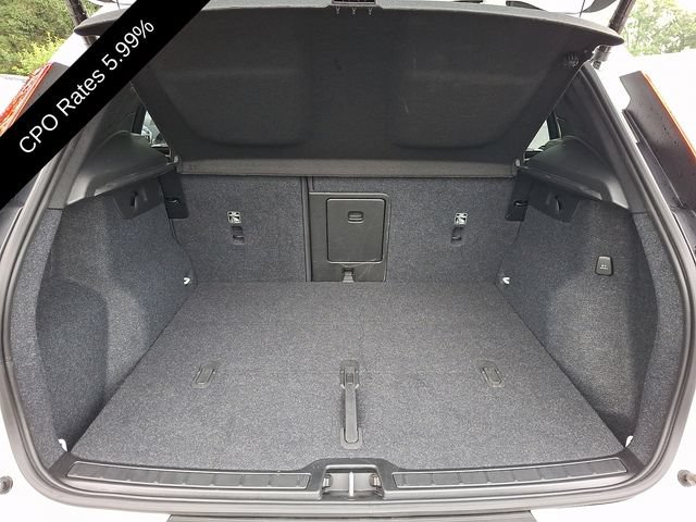 Certified 2023 Volvo XC40 B5 Plus w/ Climate Package AWD/4WD image 31