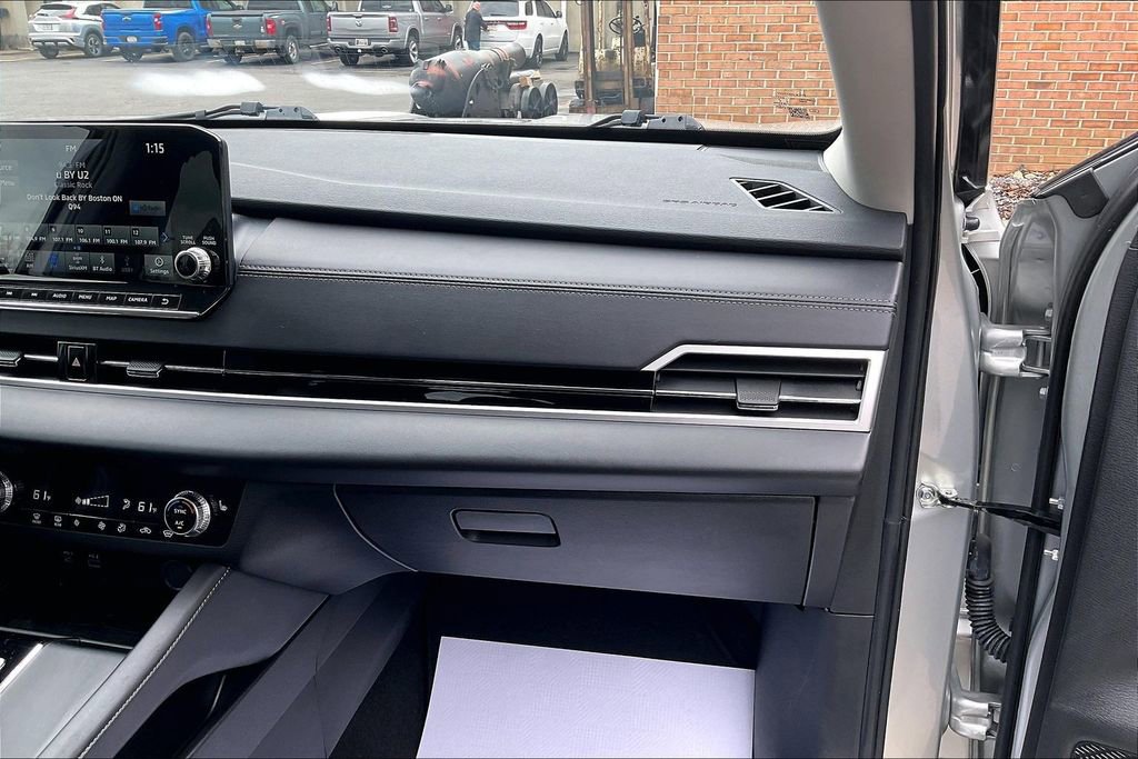 Used 2023 Mitsubishi Outlander SE image 15