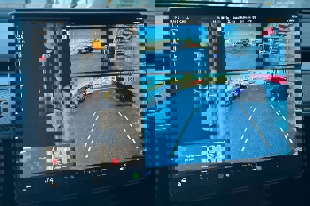 Used 2024 Tesla Model Y Performance image 23