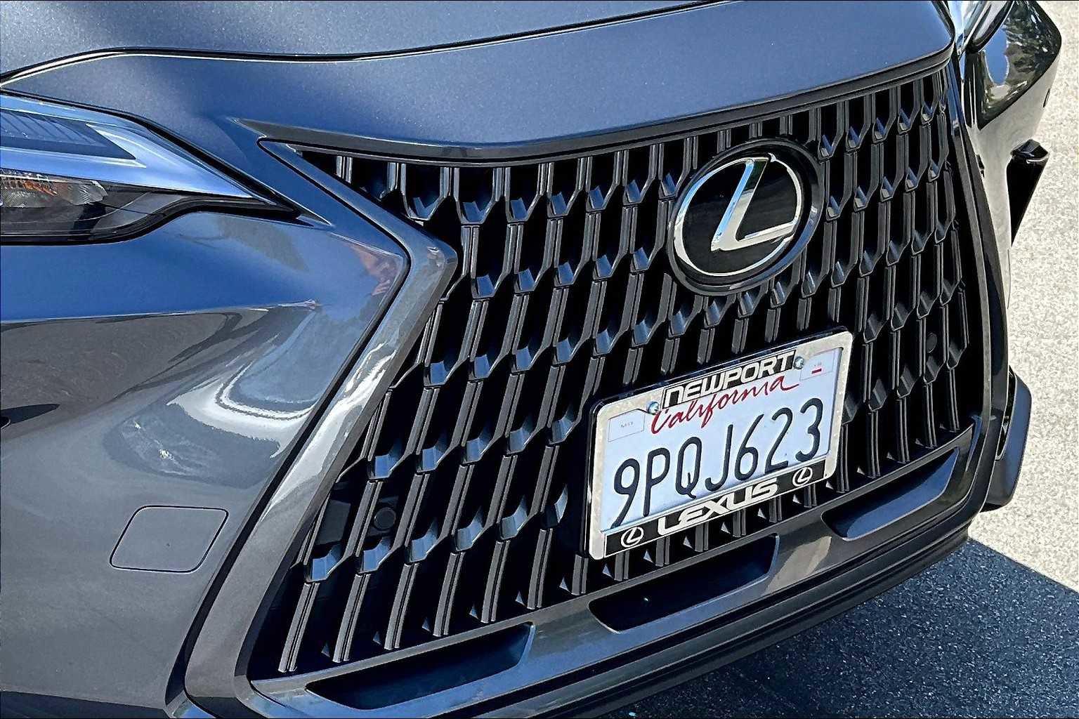 Used 2025 Lexus NX 250 FWD image 28