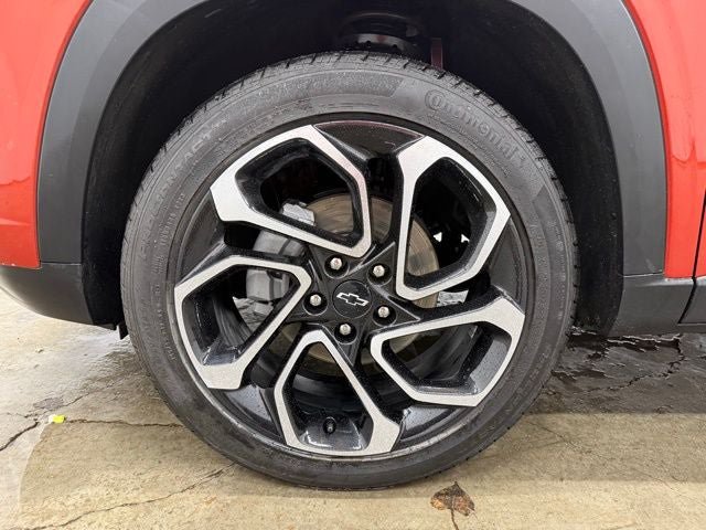 Used 2024 Chevrolet Trax RS FWD image 27