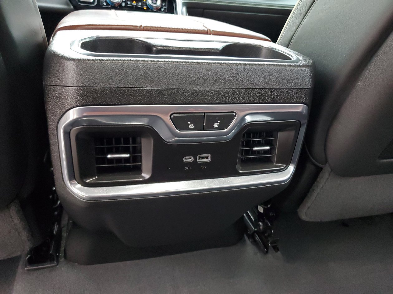 Used 2024 GMC Sierra 2500 Denali Ultimate AWD/4WD image 16