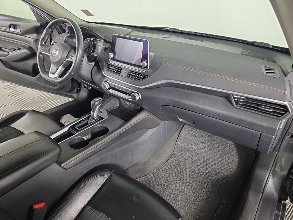Used 2022 Nissan Altima 2.5 SR image 36