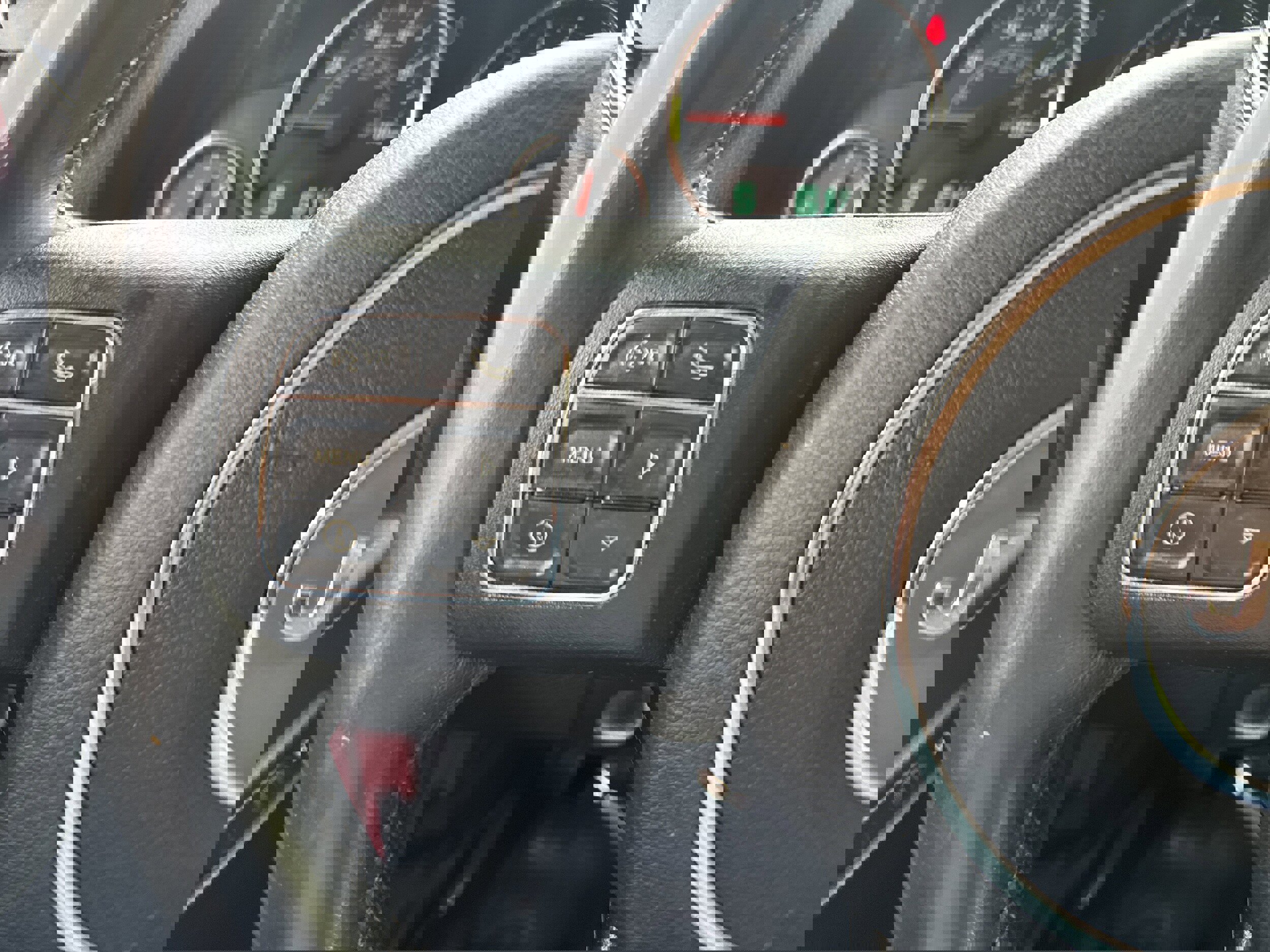 Used 2015 Jeep Wrangler Unlimited Rubicon w/ Connectivity Group AWD/4WD image 15