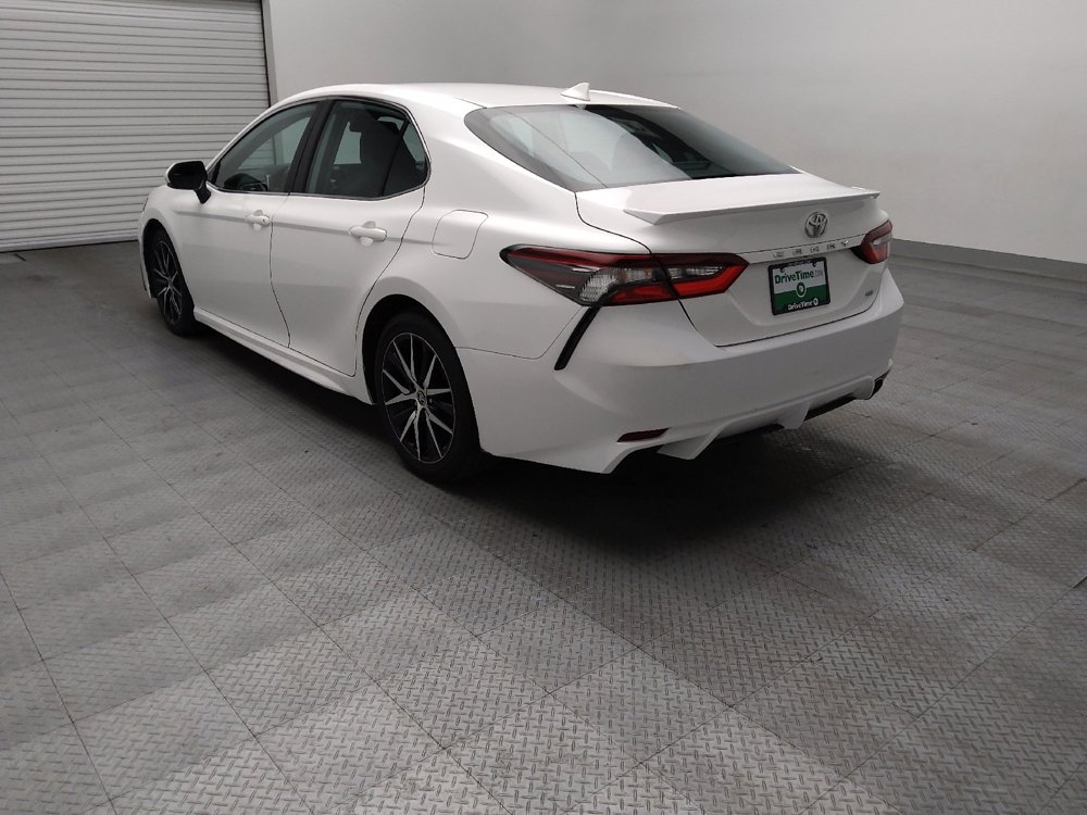 Used 2023 Toyota Camry SE FWD image 5