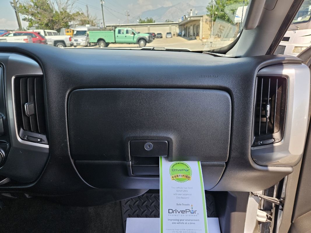 Used 2017 Chevrolet Silverado 1500 LT w/ LT Eassist Package AWD/4WD image 23