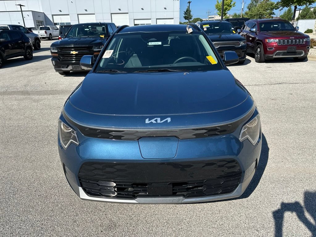Used 2024 Kia Niro Wind w/ Wind Preserve Package FWD image 3
