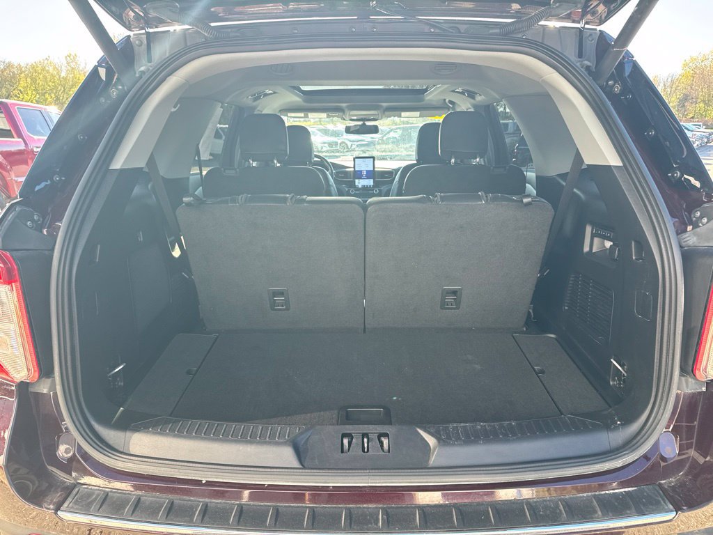 Certified 2023 Ford Explorer Limited w/ Limited Technology Package AWD/4WD image 29