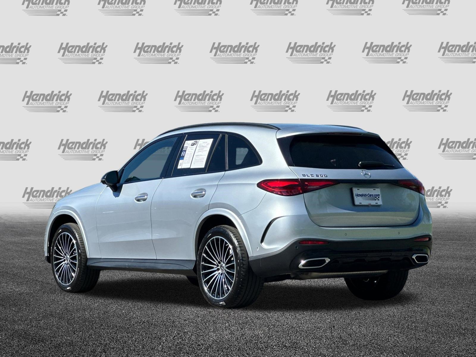 Used 2024 Mercedes-Benz GLC 300 image 7