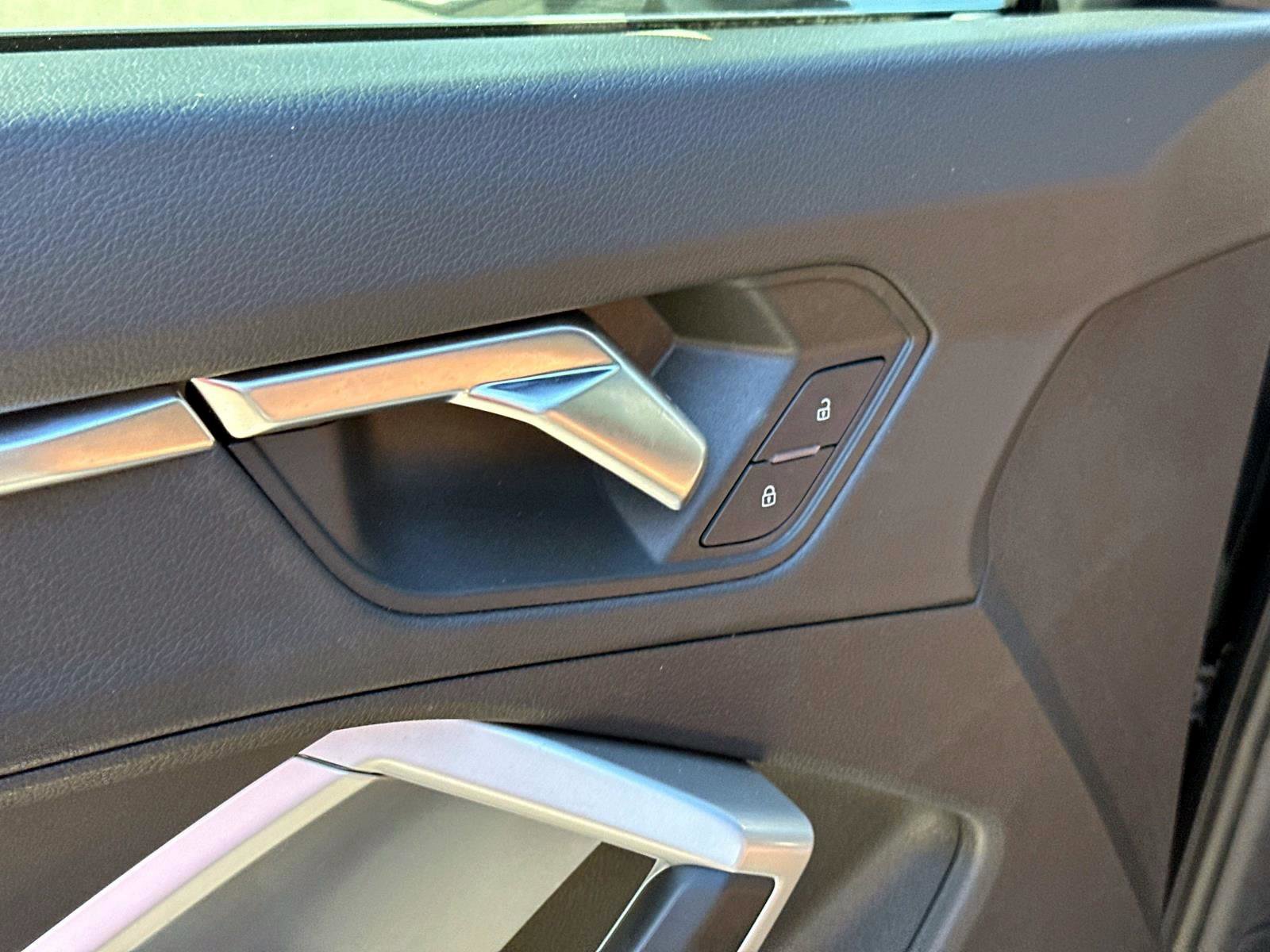 Used 2020 Audi Q3 2.0T Premium w/ Convenience Package image 19