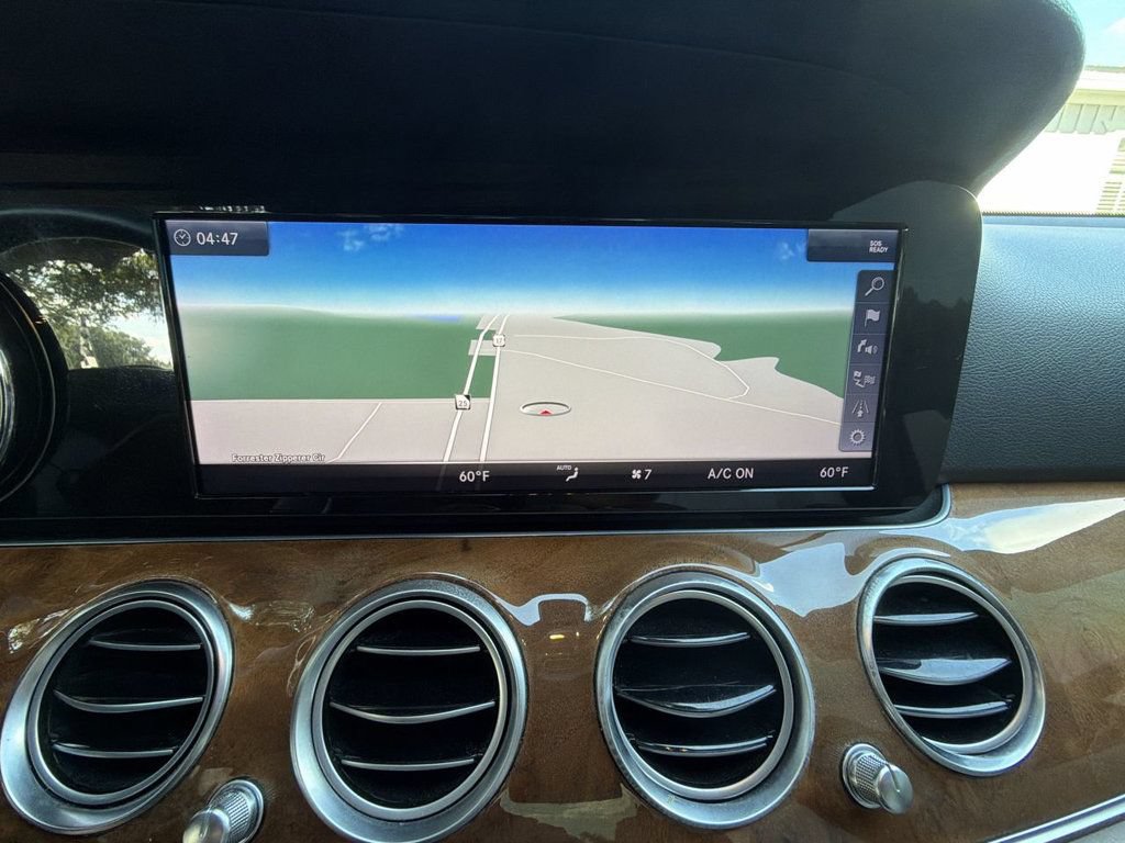 Used 2018 Mercedes-Benz E 300 image 19
