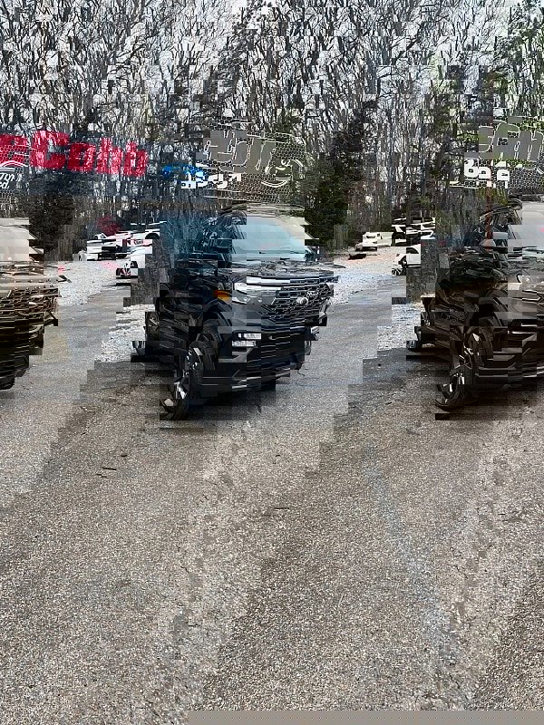 Used 2023 Ford Explorer XLT w/ Equipment Group 202A image 1