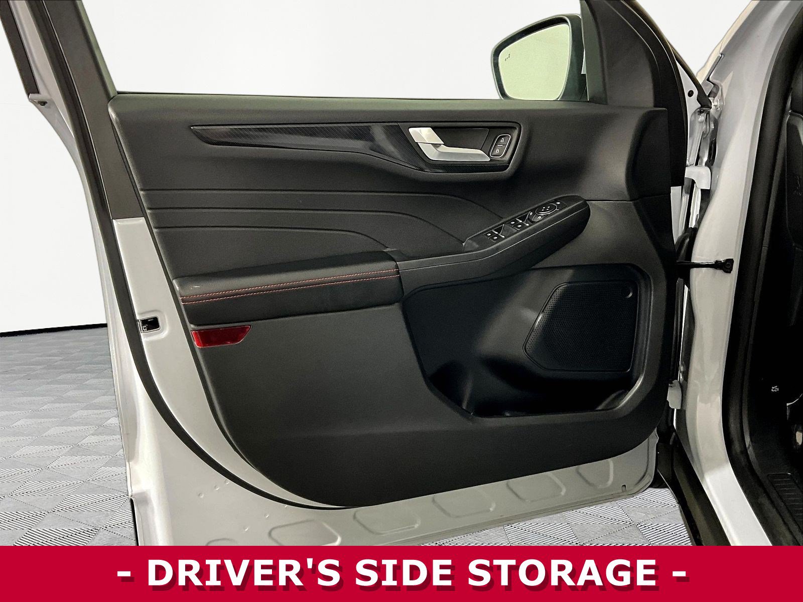 Used 2025 Ford Escape ST-Line Select AWD/4WD image 20